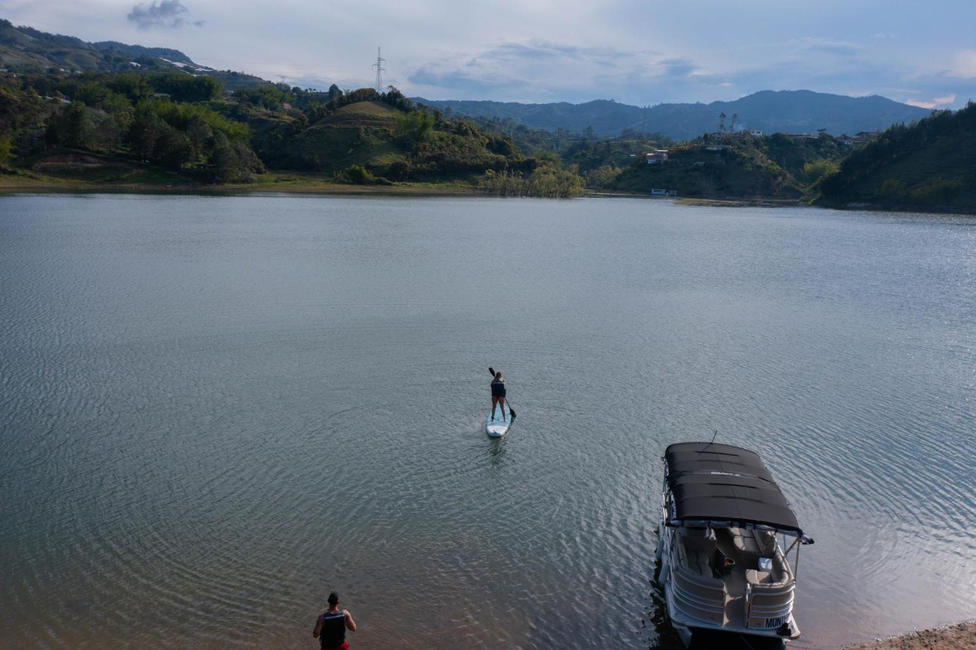 CASA DE CAMPO,EL PEÑOL,GUATAPE-desayuno solo pareja Villa Exterior foto